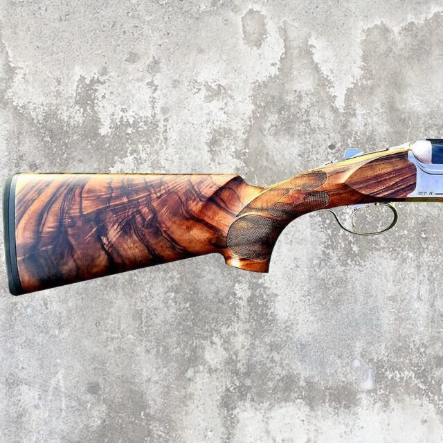 This is a really good looking piece of wood on a DT11.  This stick of wood has won some pretty big titles for sure.
==
#customstock #woodworking #beretta #dt11 #sportingclays #shotgun
